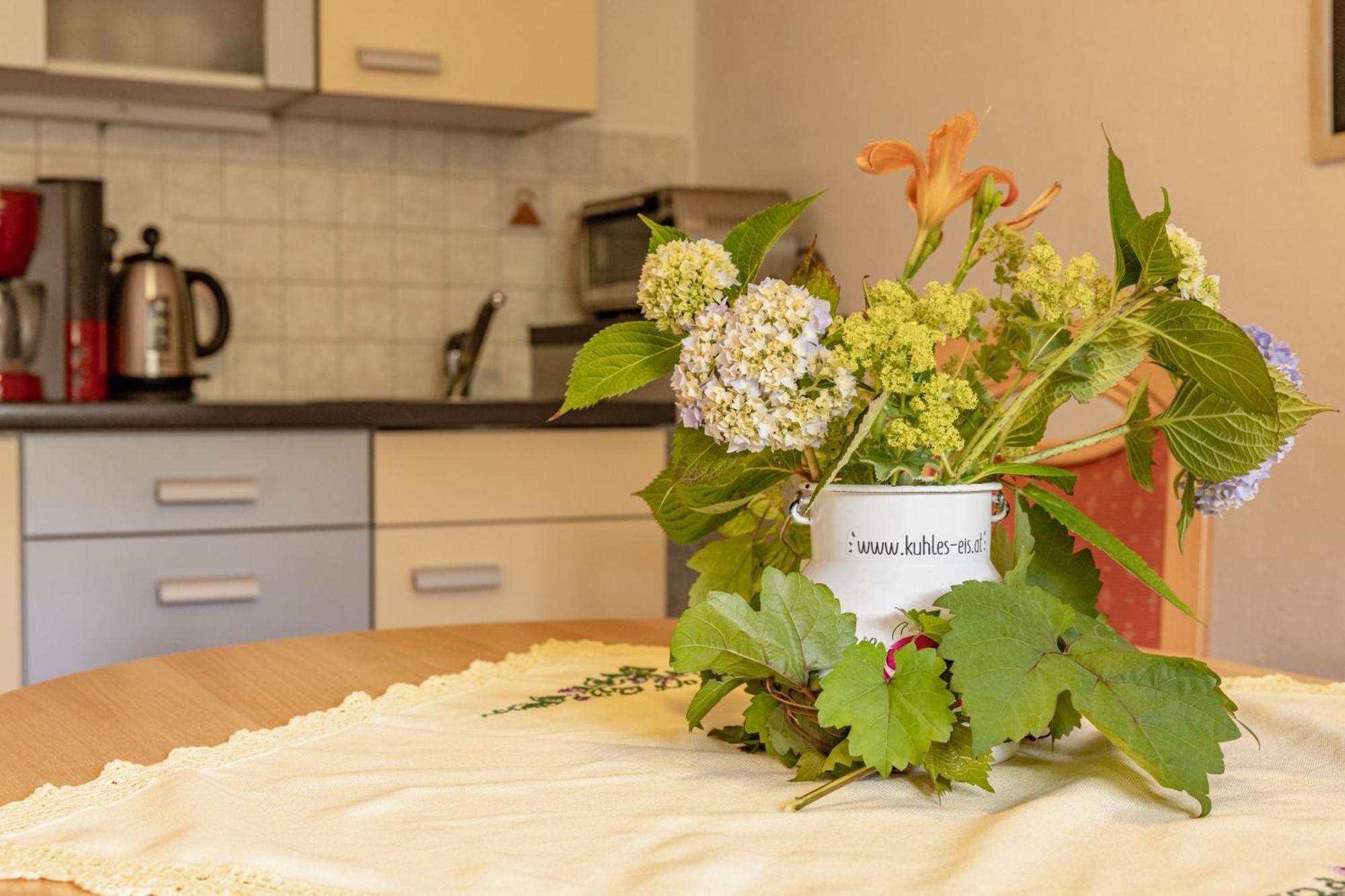 Lissis Bauernhof Appartments Gundersheim Ngoại thất bức ảnh