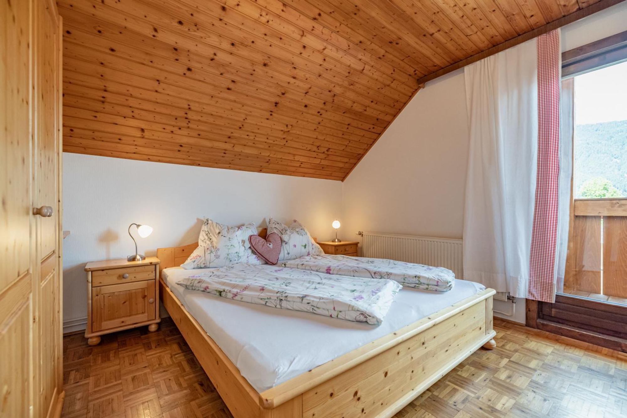 Lissis Bauernhof Appartments Gundersheim Ngoại thất bức ảnh